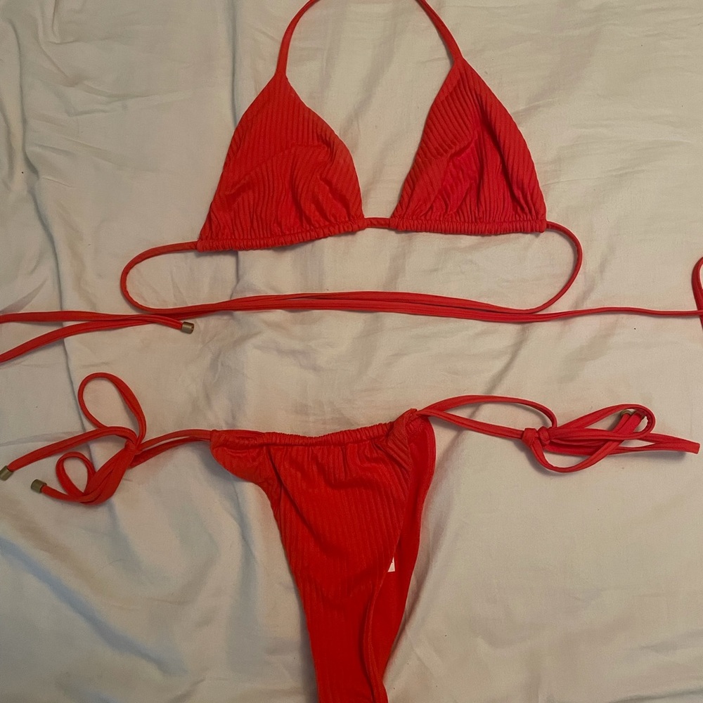 Vitamin A poppy milana bikini top large bottom medium